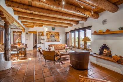 9 Wildflower Way, Santa Fe