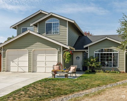 105 16th Avenue Ct, Milton