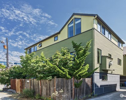 761 N 71st Street, Seattle