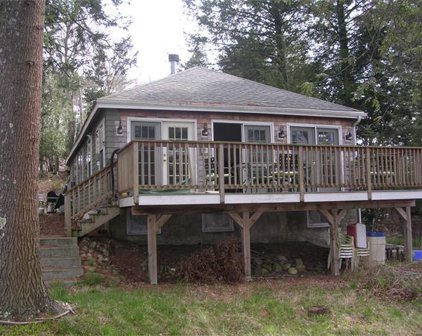 113 Dudley Road, Wayland