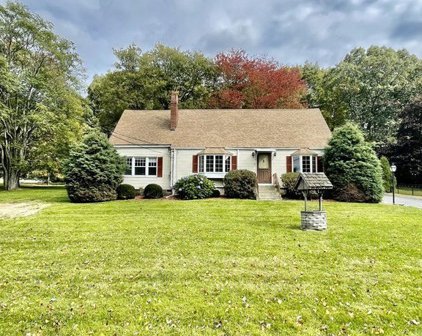 10 Donahue Ln, Grafton