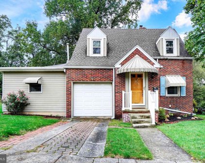 599 Yale St, York
