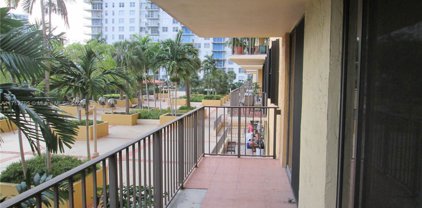 290 174th St Unit #404, Sunny Isles Beach