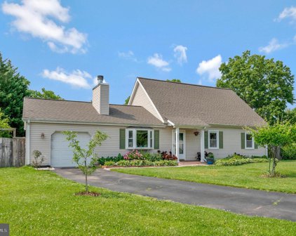 8850 Olde Mill Run, Manassas