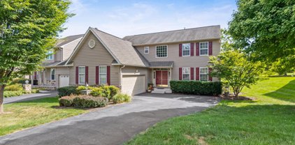 456 Crescent Dr, West Chester