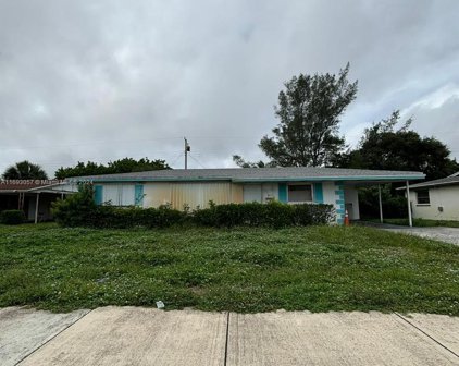 3083 E Avenue H  E, Riviera Beach