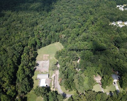 6400 S Summer Circle, Douglasville