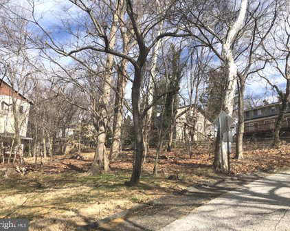 1301 Merton Trl, Fort Washington
