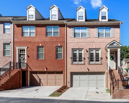 2692 Derby Ne Walk, Brookhaven