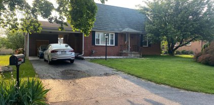 944 S Kershaw St, York