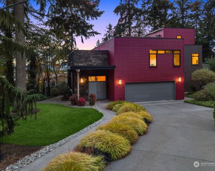 11233 Champagne Point Road NE, Kirkland