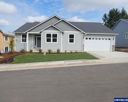 708 George Ct, Sublimity