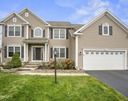 39 Walden Circle, Saratoga Springs image