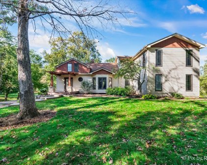 322 W Dowell Road, Mchenry