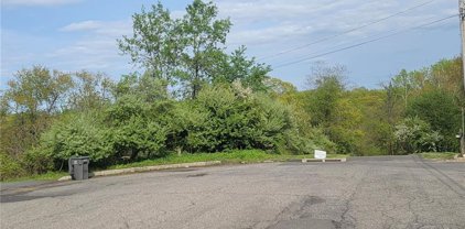 78 Tower Lane, Naugatuck