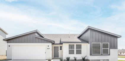 2909 N Mountain Lake Ave, Star