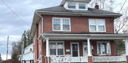 100 Cacoosing Ave, Reading