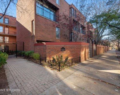 439 W Grant Place Unit #B, Chicago