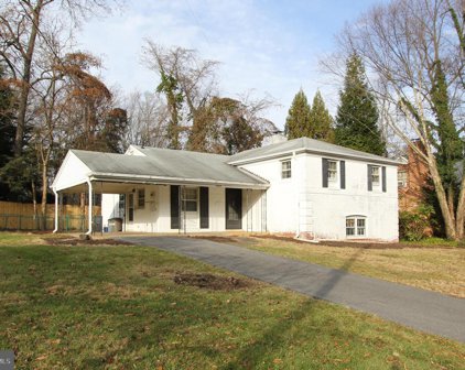 5905 Landon Ln, Bethesda