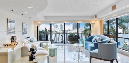 136 Golden Isles Dr Unit #301, Hallandale Beach