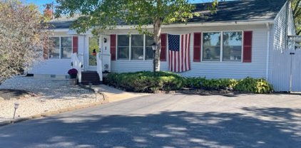 1 Puffin Court, Forked River
