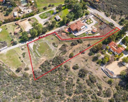 2116  Stunt Rd, Calabasas