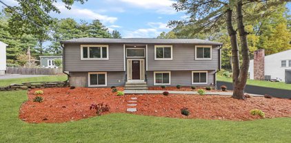 46 Badger Rd, Framingham