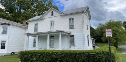 1619 Downey Street, Radford