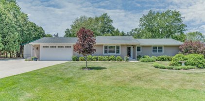 14 Royce Road, Oswego