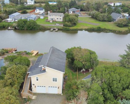 947 Kodiak Court SE, Ocean Shores