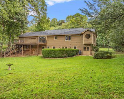 5200 Oaks Landing Court, Sugar Hill