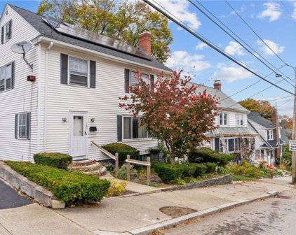 185 Lyman Street, Pawtucket