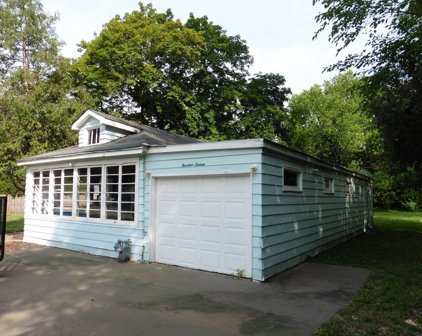 1416 Lowe Drive, Algonquin