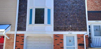 1903 Williamsburg Drive, Hoffman Estates