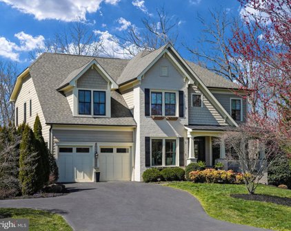 1656 Perlich St, Mclean