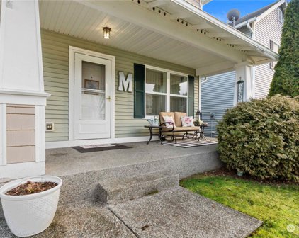 18323 Silver Creek Avenue E, Puyallup