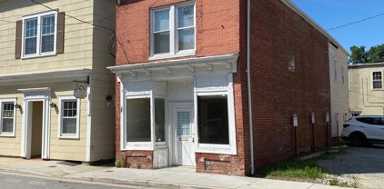 W Water St, Centreville