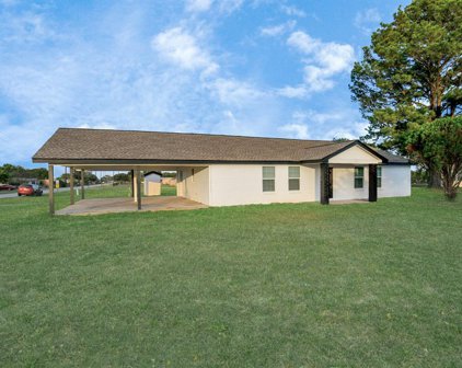6120 Brockstein Road, Sealy