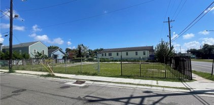 3039 Saint Claude  Avenue, New Orleans