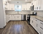 652 6th Street, Sealy image
