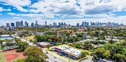 900 Nw 36th St, Miami