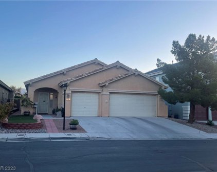 8208 Valley Stream Avenue, Las Vegas