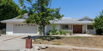 22351  De Grasse Dr, Calabasas
