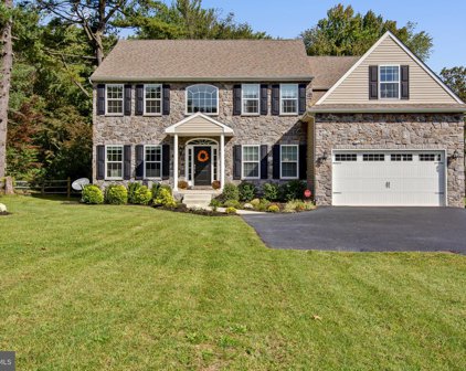 898 Sharpless Rd, Hockessin